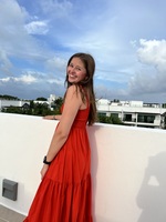 Mackenzie W – SU Student Seeking Babysitting Jobs