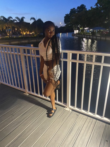 Nevaeh M - Lakeland Babysitter