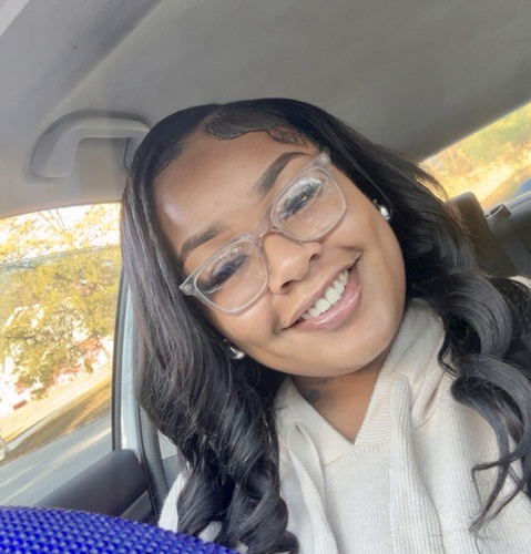 Ailene M - Housatonic Community College  Babysitter