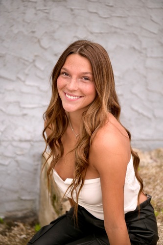 Kylie H - Northwestern Babysitter