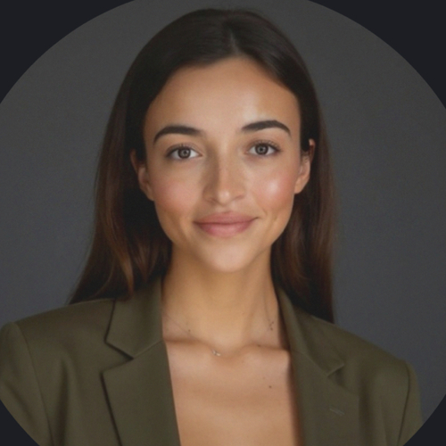 Alexandra M - Brown Babysitter