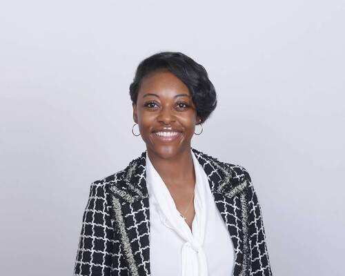 Yoshaniek B - USC Babysitter