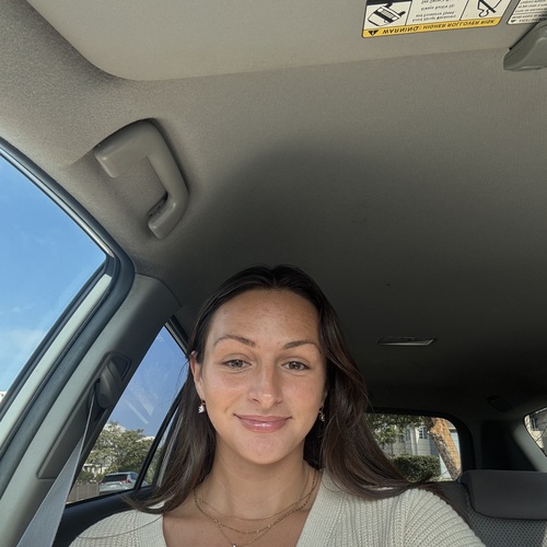 Ashley W - GCU Babysitter