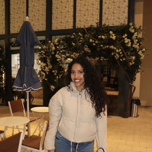 Salina H - GMU Babysitter