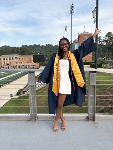 Kaylee S - University of Alabama Babysitter