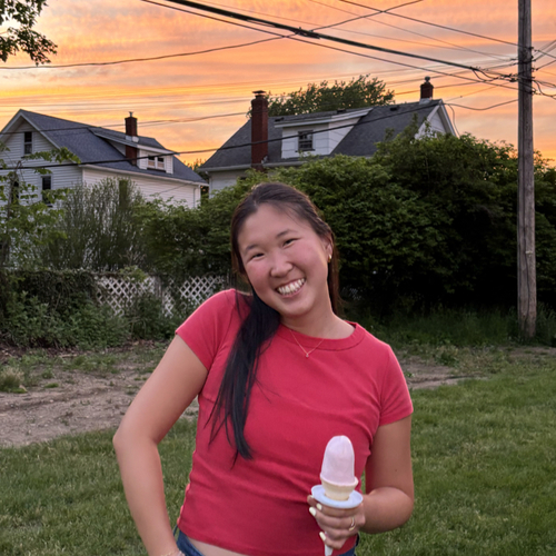 Tarah H – Belmont Student Seeking Babysitting Jobs