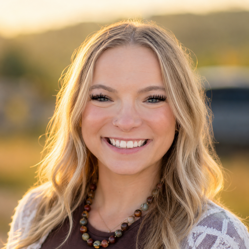 Kendra R - Adirondack Community College  Babysitter