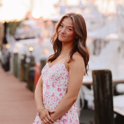 Jade B - HPU Babysitter