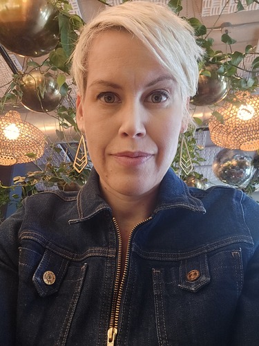 Jacqueline S - Western Babysitter