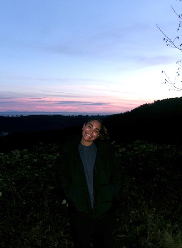 Mya M - Oregon State Babysitter