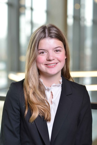 Danica S - Auburn Babysitter