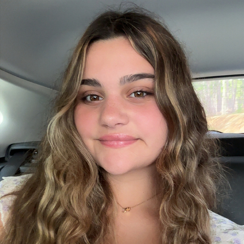 Erin R - Miller-Motte Technical College-Augusta Babysitter