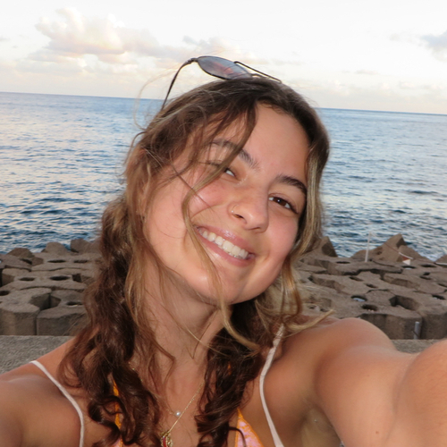 Chloe C - Loyola New Orleans Babysitter