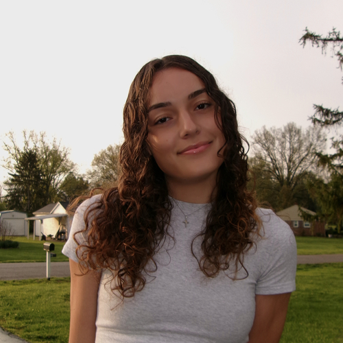 Jacey H - Bellarmine Babysitter