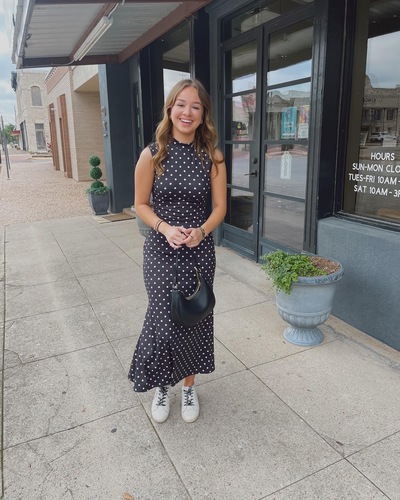 Izabella V - Ranger College  Babysitter