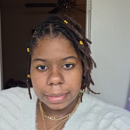 Jordyn T - Dallas County Community College District Babysitter