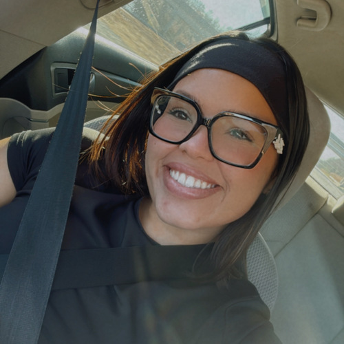 Alejandra R - UNC Greensboro Babysitter