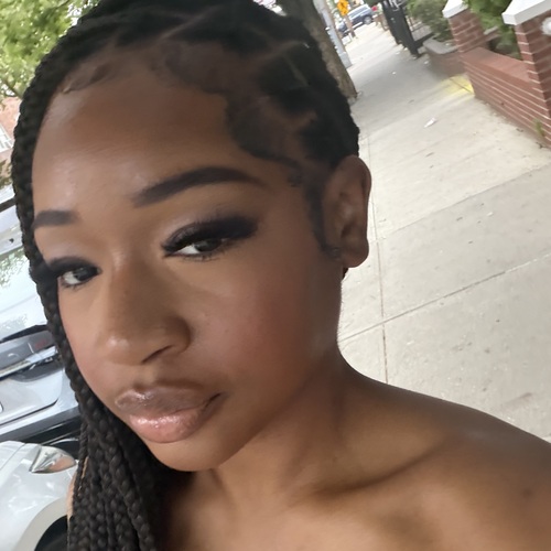 Khamani J - CUNY BMCC Babysitter