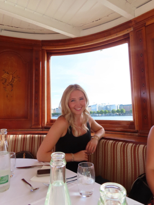 Avery H - Samford Babysitter