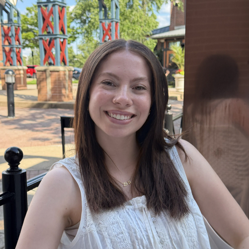 Ileana H - MTSU Babysitter