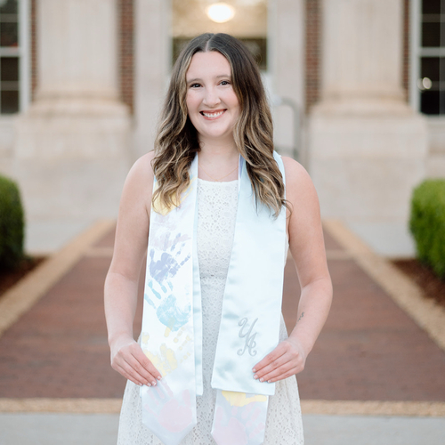 Ainsley R - University of Alabama Babysitter