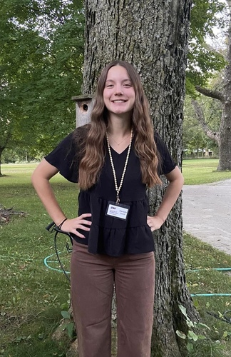 Danielle S - UNI Babysitter