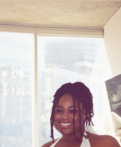 Tawanda D - Cedar Valley College  Babysitter