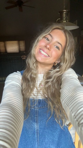 Delana B - Western Technical College  Babysitter