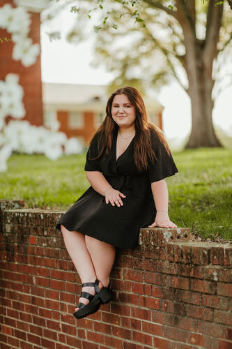 Hailey C - Pfeiffer Babysitter