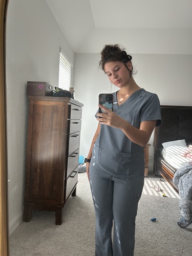 Sara R - UNT Babysitter