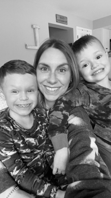 Ashley V - Springfield College Babysitter