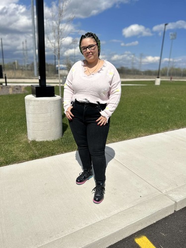 Zatha B - College of Lake County  Babysitter