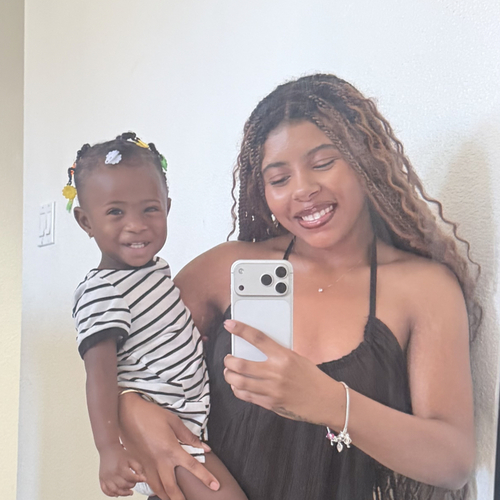 Mar’Janae B - SFSU  Babysitter