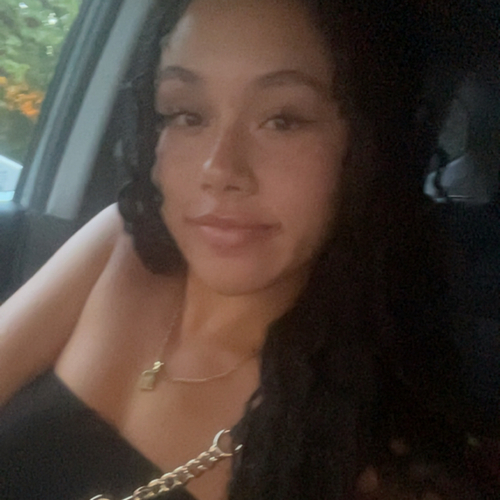Elena L - Towson University Babysitter