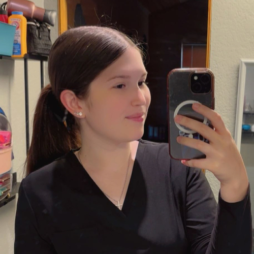 Courtney C - Palo Alto College  Babysitter