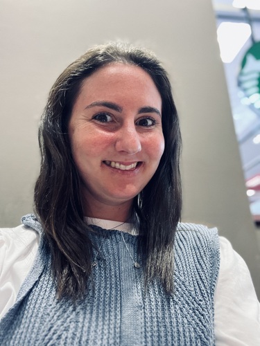 Olivia E - SU Babysitter