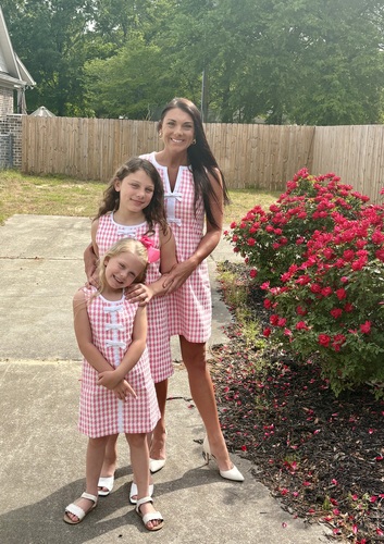 Donna R - Coker Babysitter