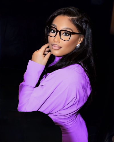 Iana P - Westfield State Babysitter