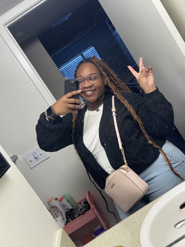 LahMya K - Fortis College-Smyrna Babysitter