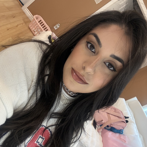 Iara S - Undefined Babysitter