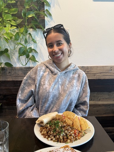 Mariana G - UC Berkeley Babysitter