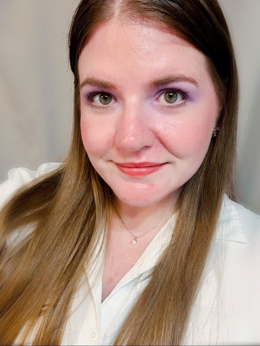 Janine M - Valencia College Babysitter