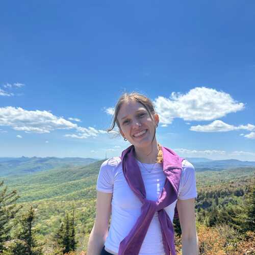 Annelise R – Wake Tech Student Seeking Babysitting Jobs