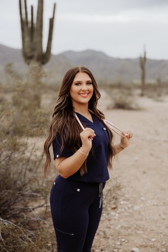 Calista D - Glendale Community College (CA) Babysitter