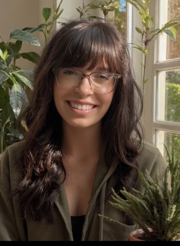 Mallory R - SIUE Babysitter