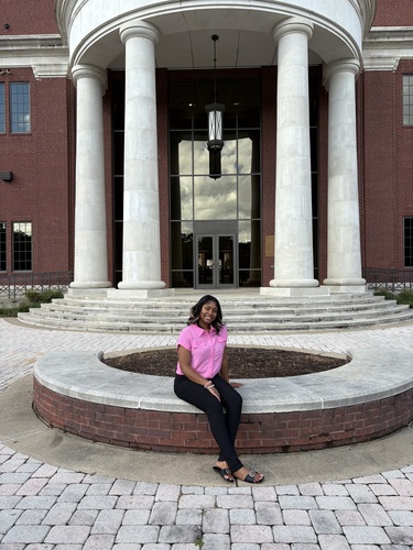 Zyniah R - Hinds Community College  Babysitter