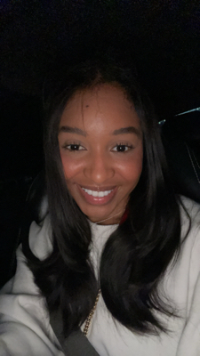 Laysia B - UAB Babysitter