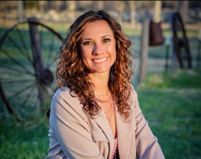 Lisa M - IVC Babysitter