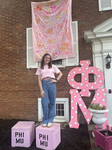 Kiya W - Hanover College Babysitter