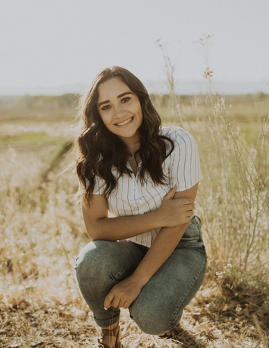 Lili L - Evans Hairstyling College-Rexburg Babysitter